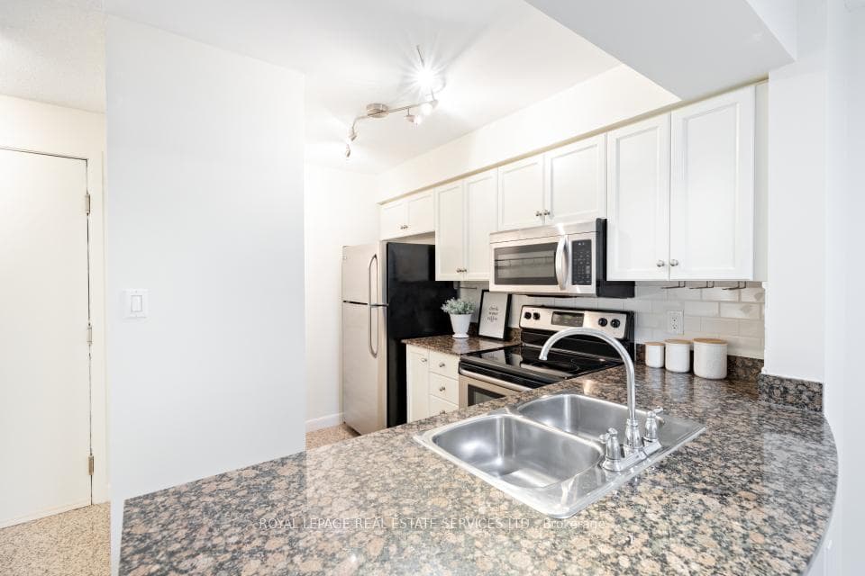 313 Richmond Street Unit 451 photo 8