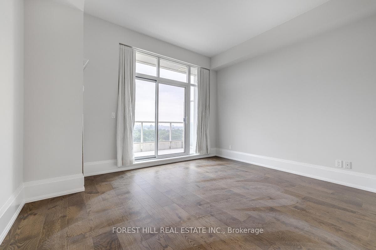 336 Spadina Road Unit PH1 photo 19