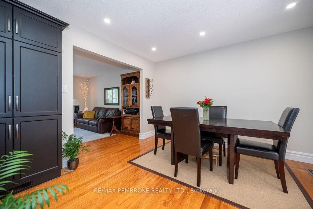 122 NOIK Drive photo 10