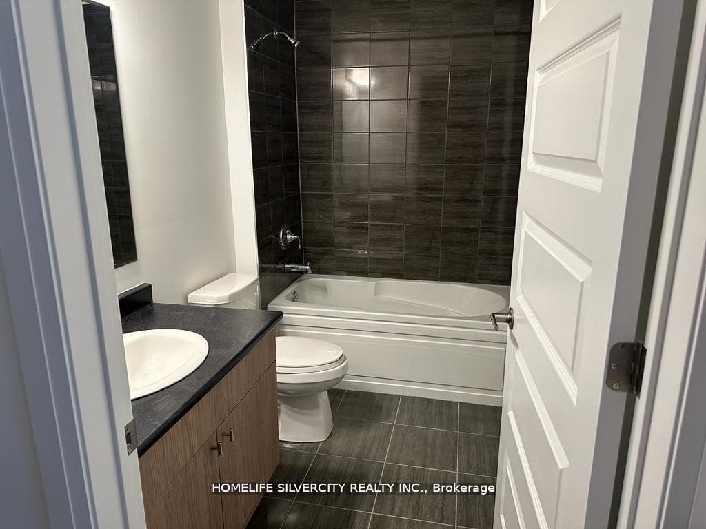 460 Gordon Krantz Avenue Unit 415 photo 7