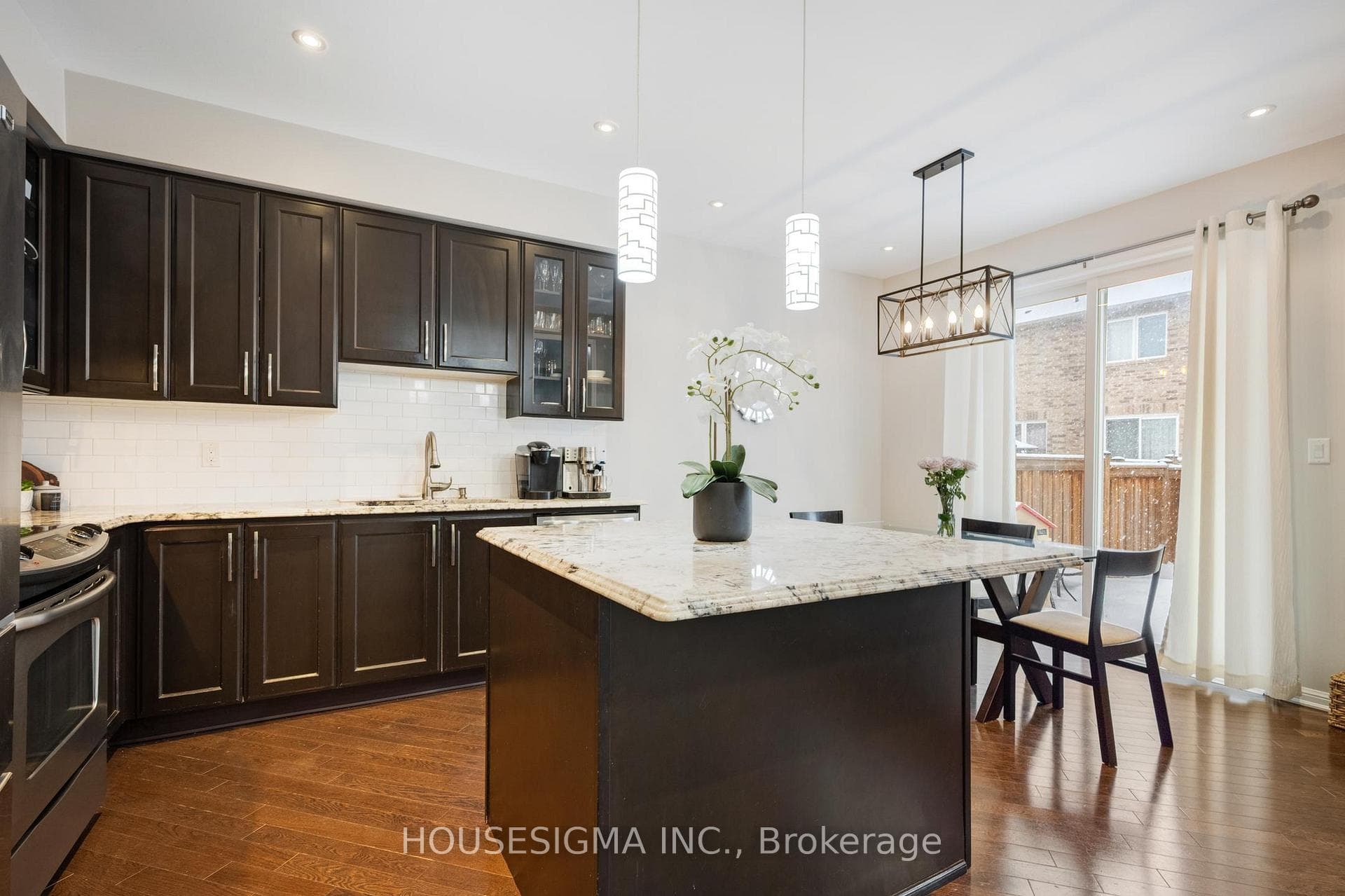 19 Seafair Crescent photo 17