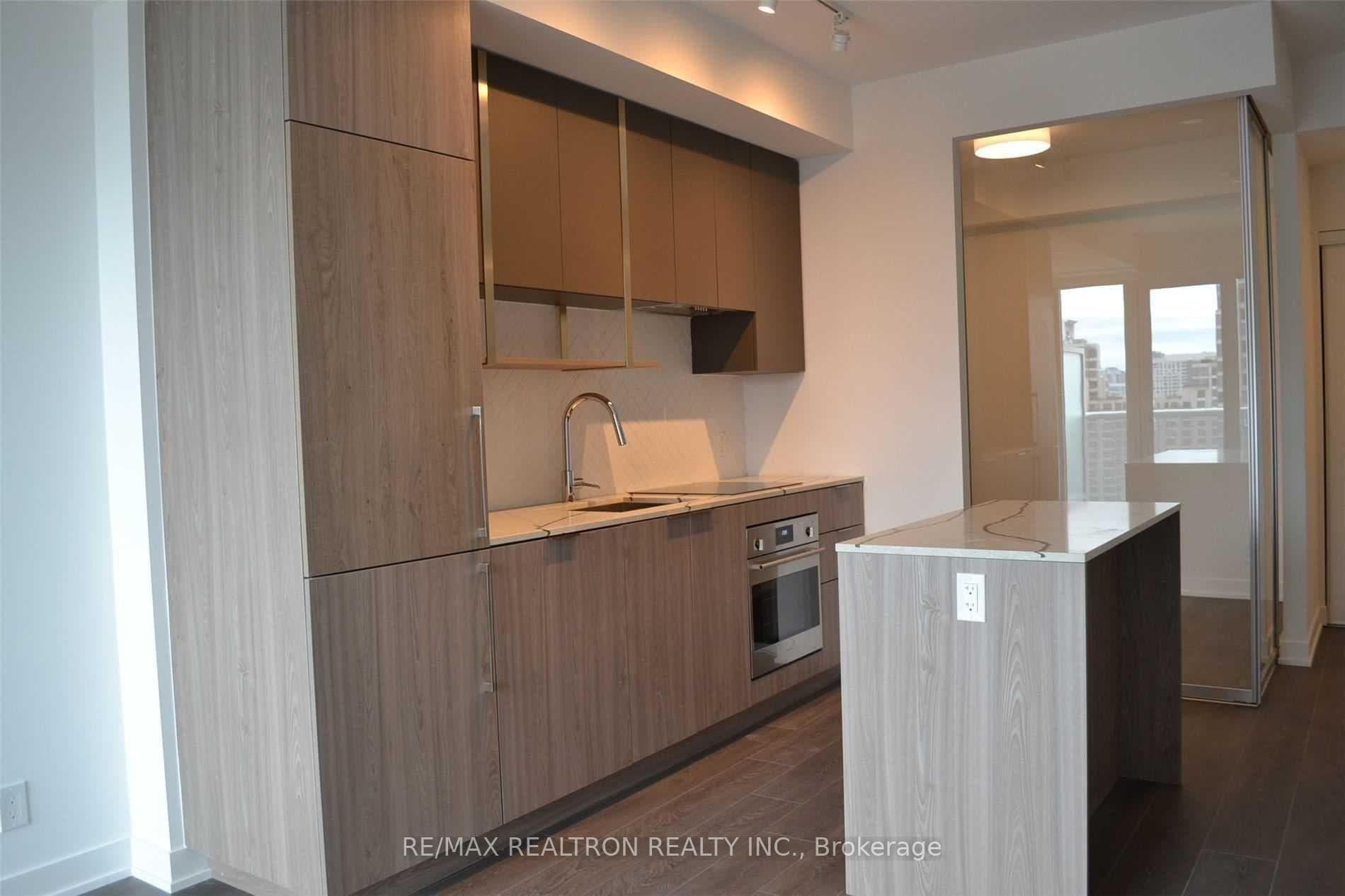 15 Holmes Avenue Unit 2012 photo 6