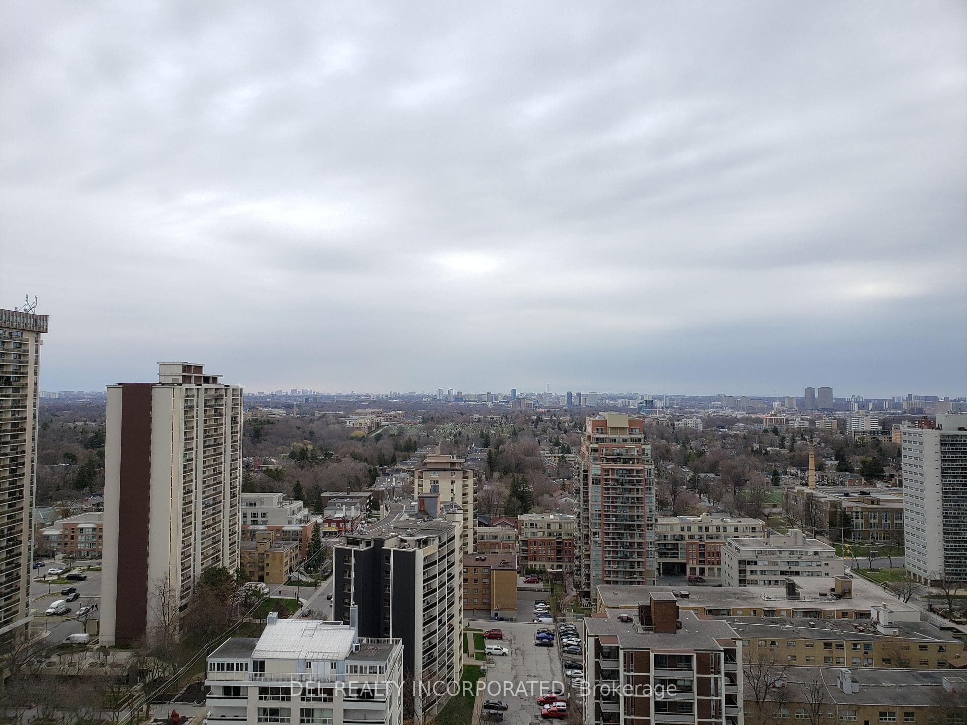 101 Erskine Avenue Unit 2005 photo 16