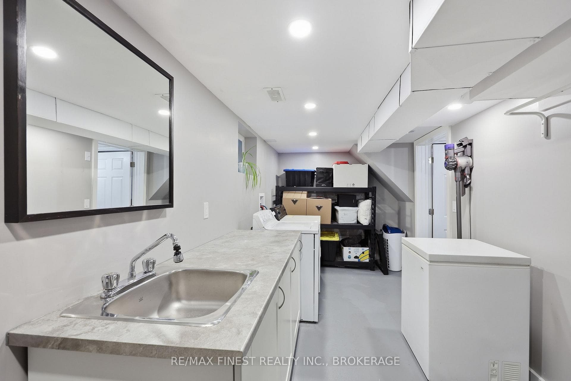 1479 Montreal Street photo 21