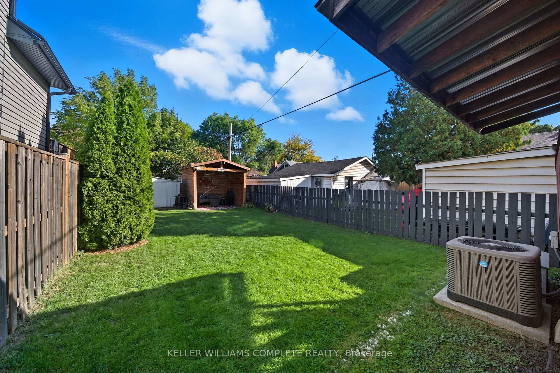 175 Grace Avenue photo 27