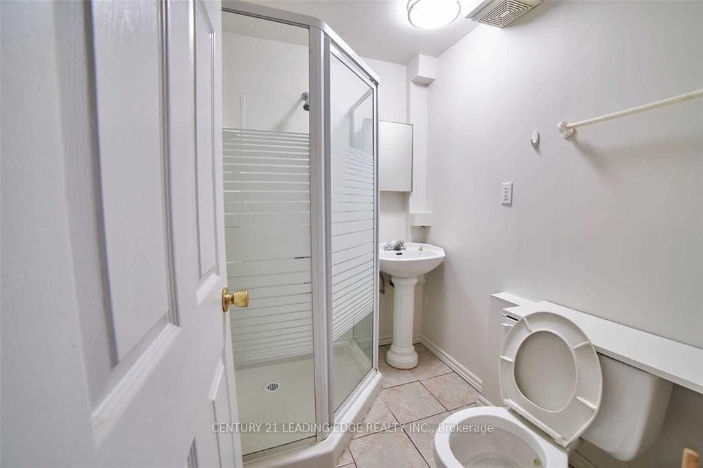 16 Windom Road photo 15
