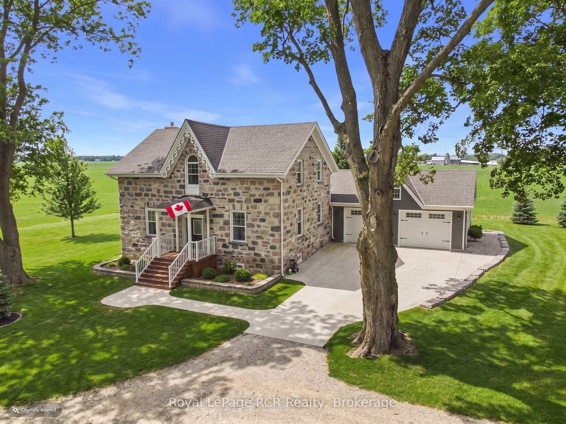 39721 Amberly Road photo 1