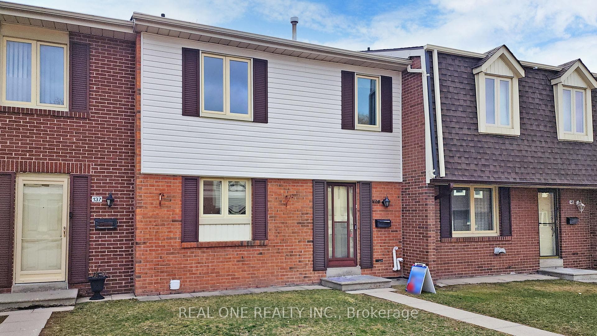270 Timberbank Boulevard Unit 139 photo 3