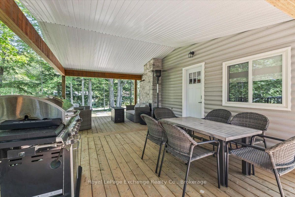 819 Wilson Avenue photo 4