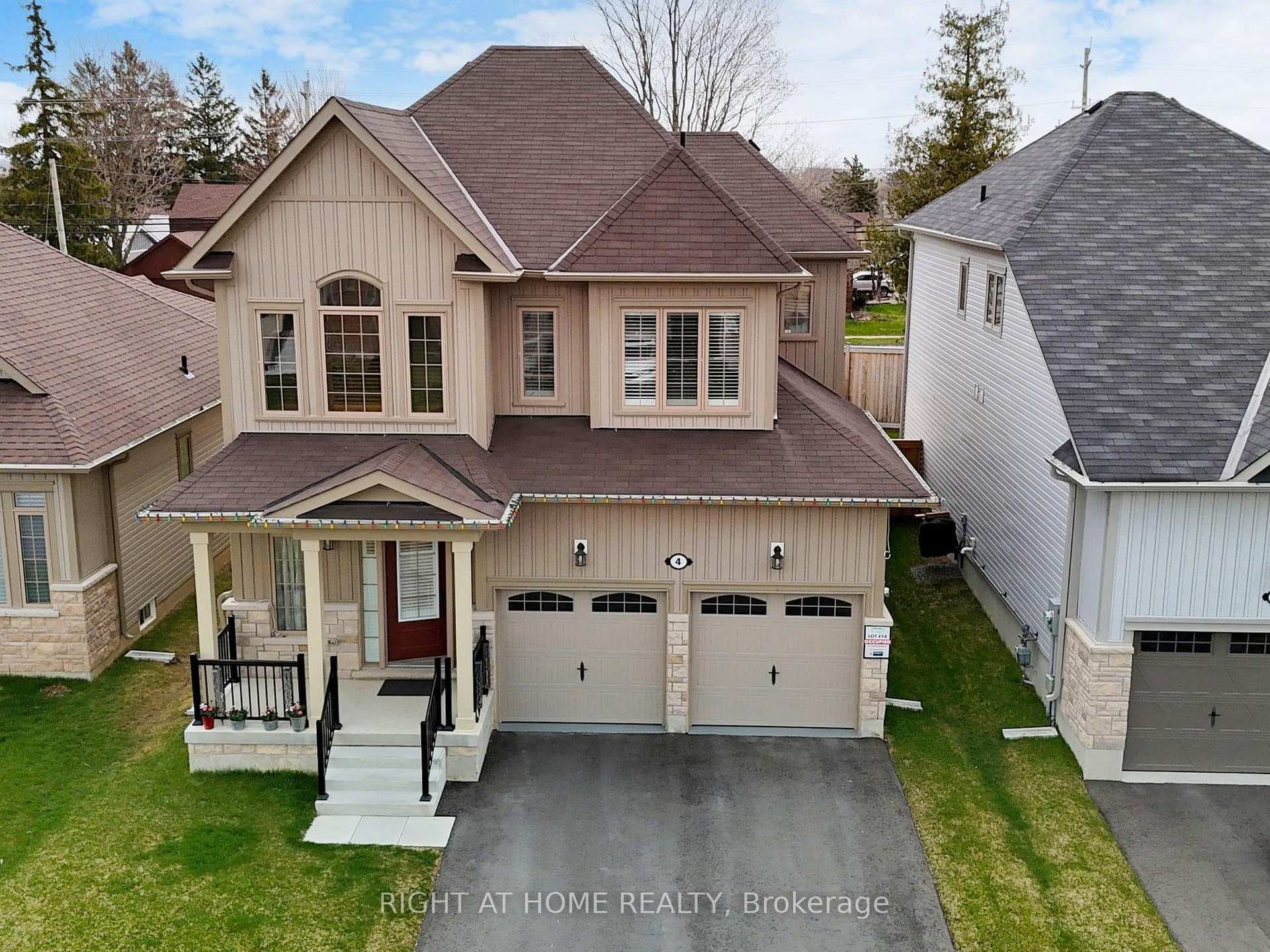 4 Hennessey Crescent photo 29