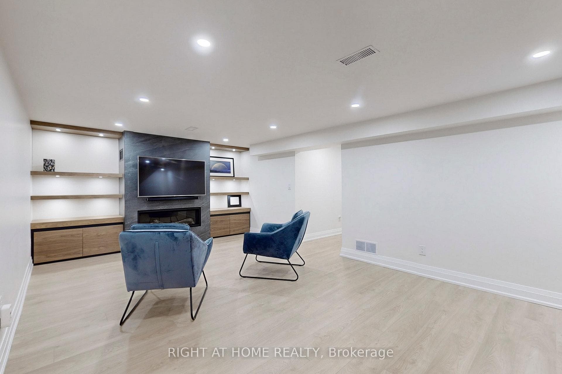 Built-in Cabinets