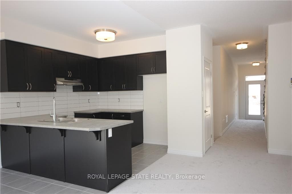 5 WAKELING Drive photo 6