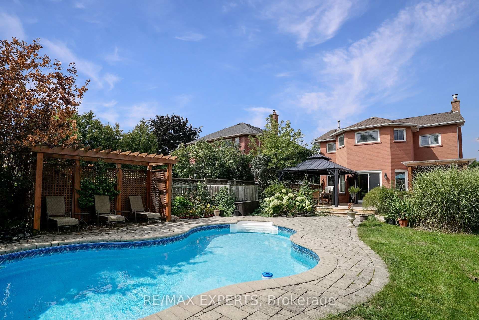 15338 Argyll Road photo 30