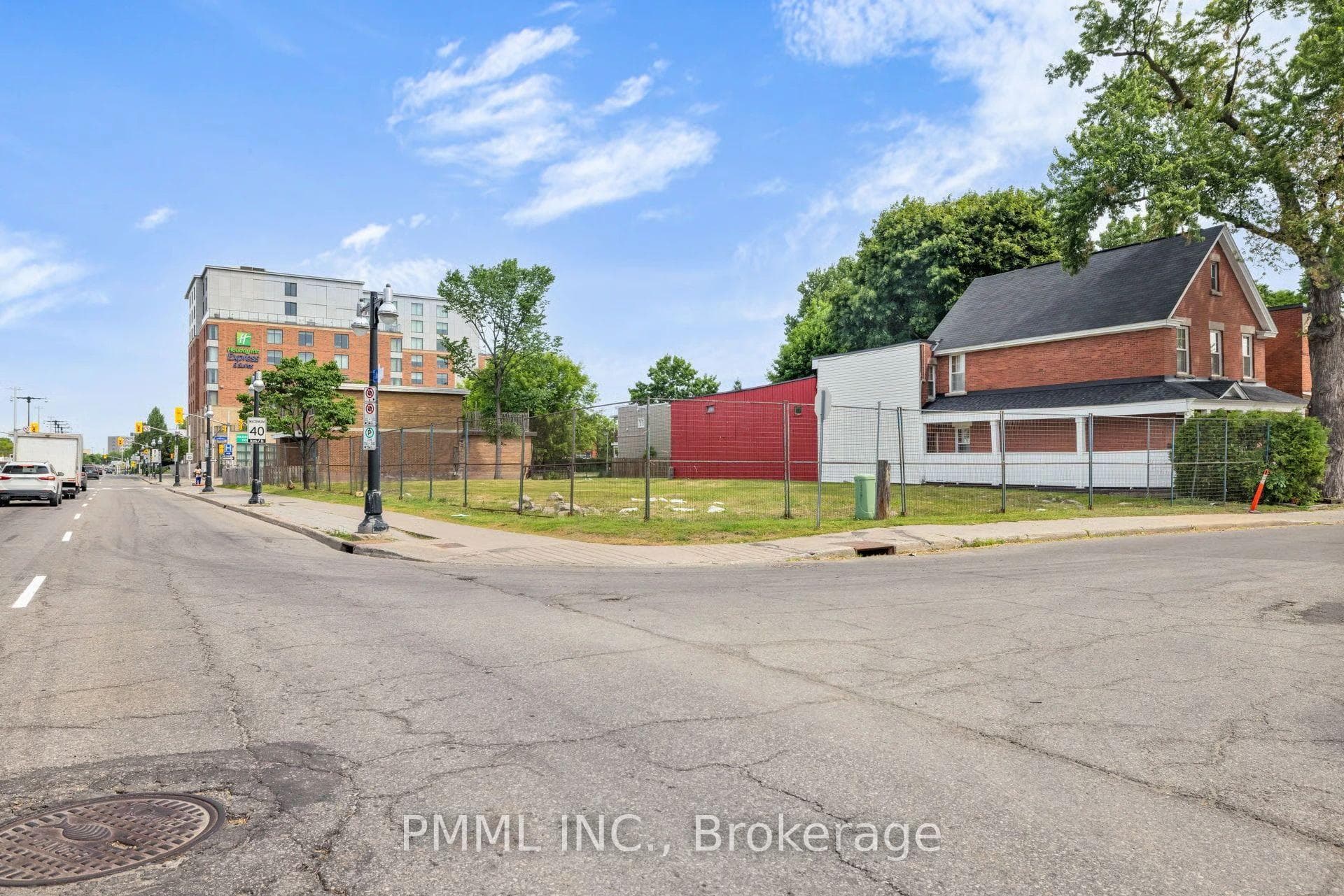 275 King Edward Avenue photo 19