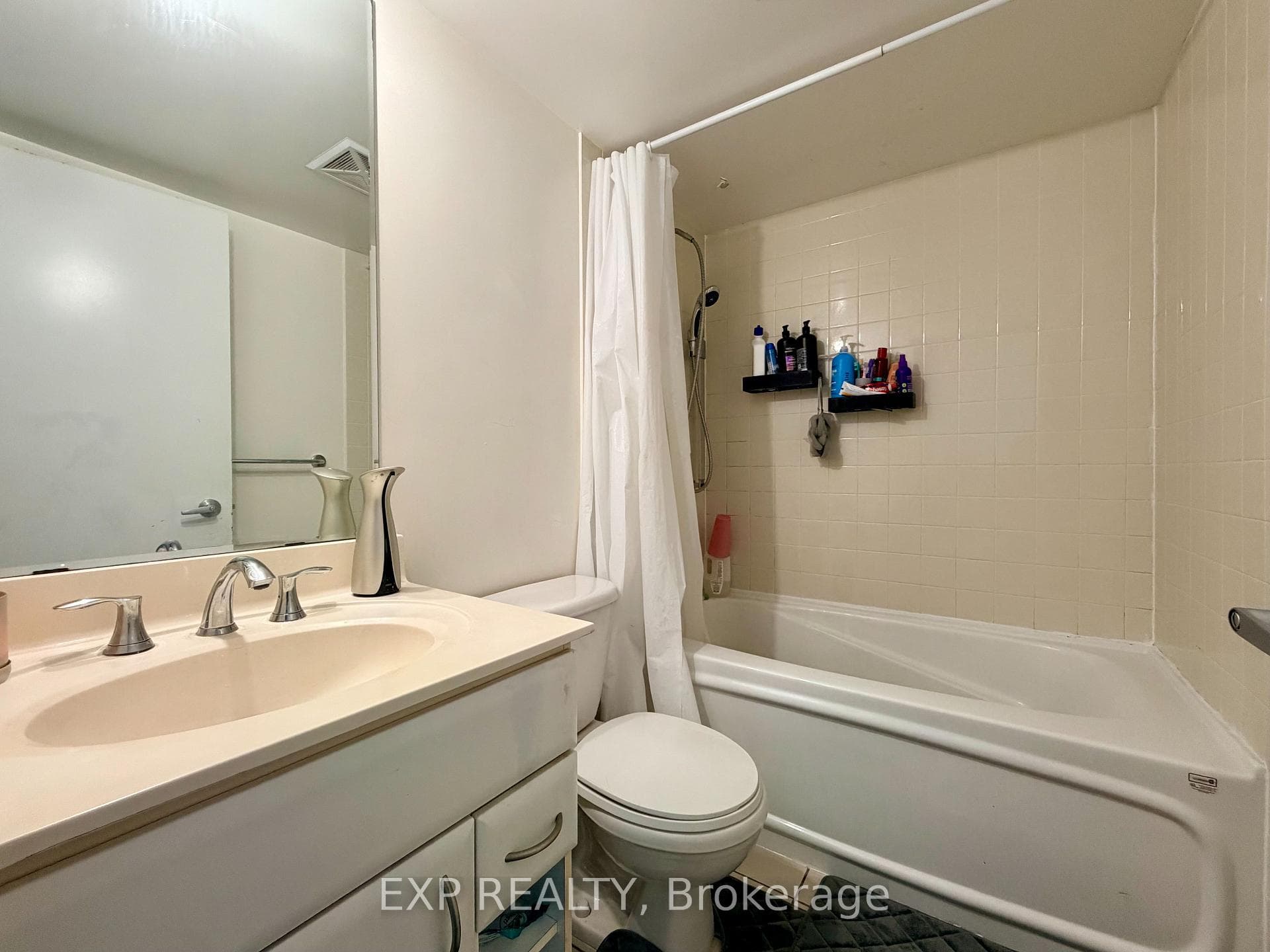 38 Lee Centre Drive Unit 2101 photo 13