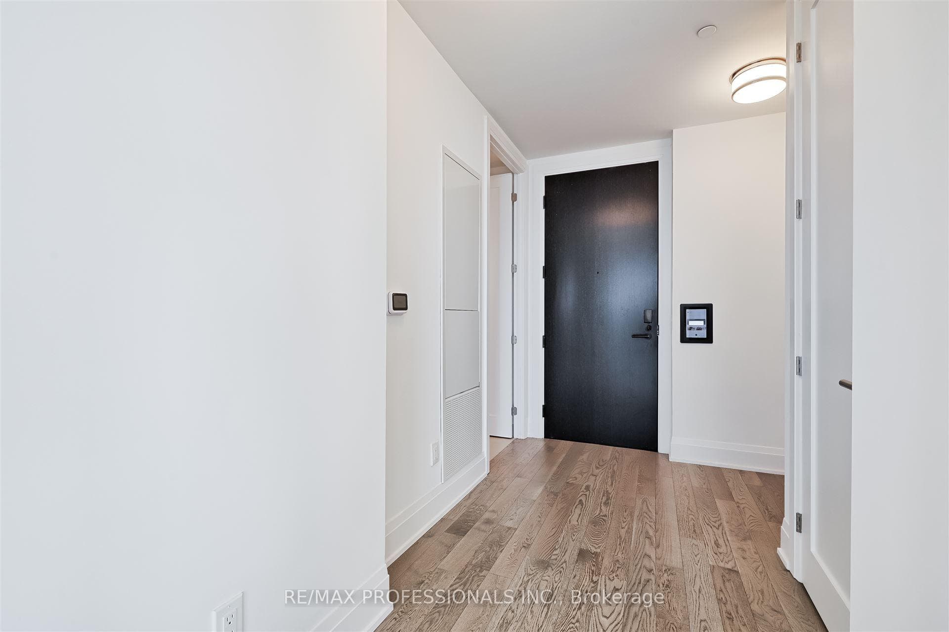 470 Front Street Unit GPH13 photo 8