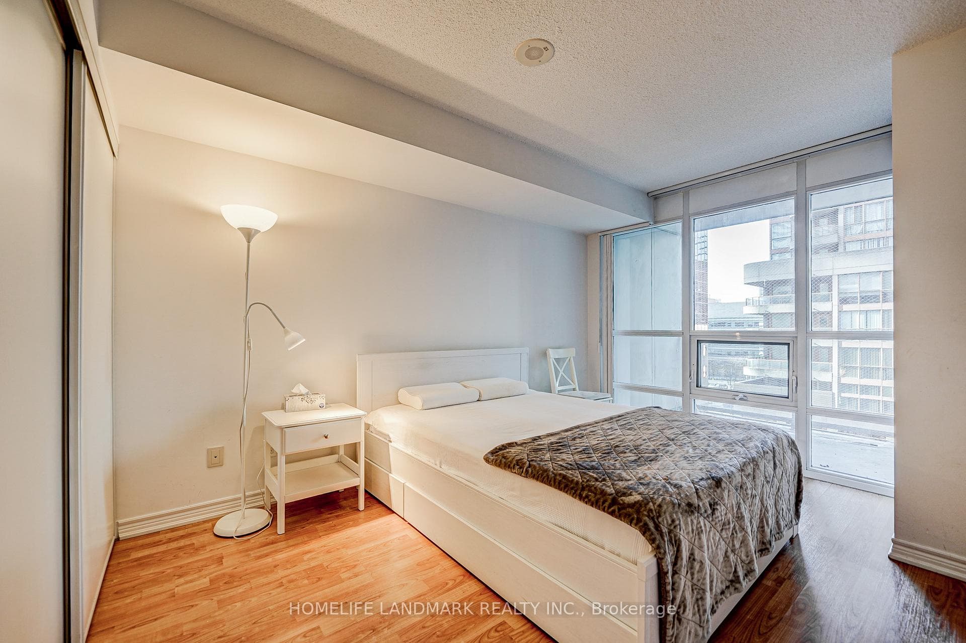 761 Bay Street Unit 510 photo 19