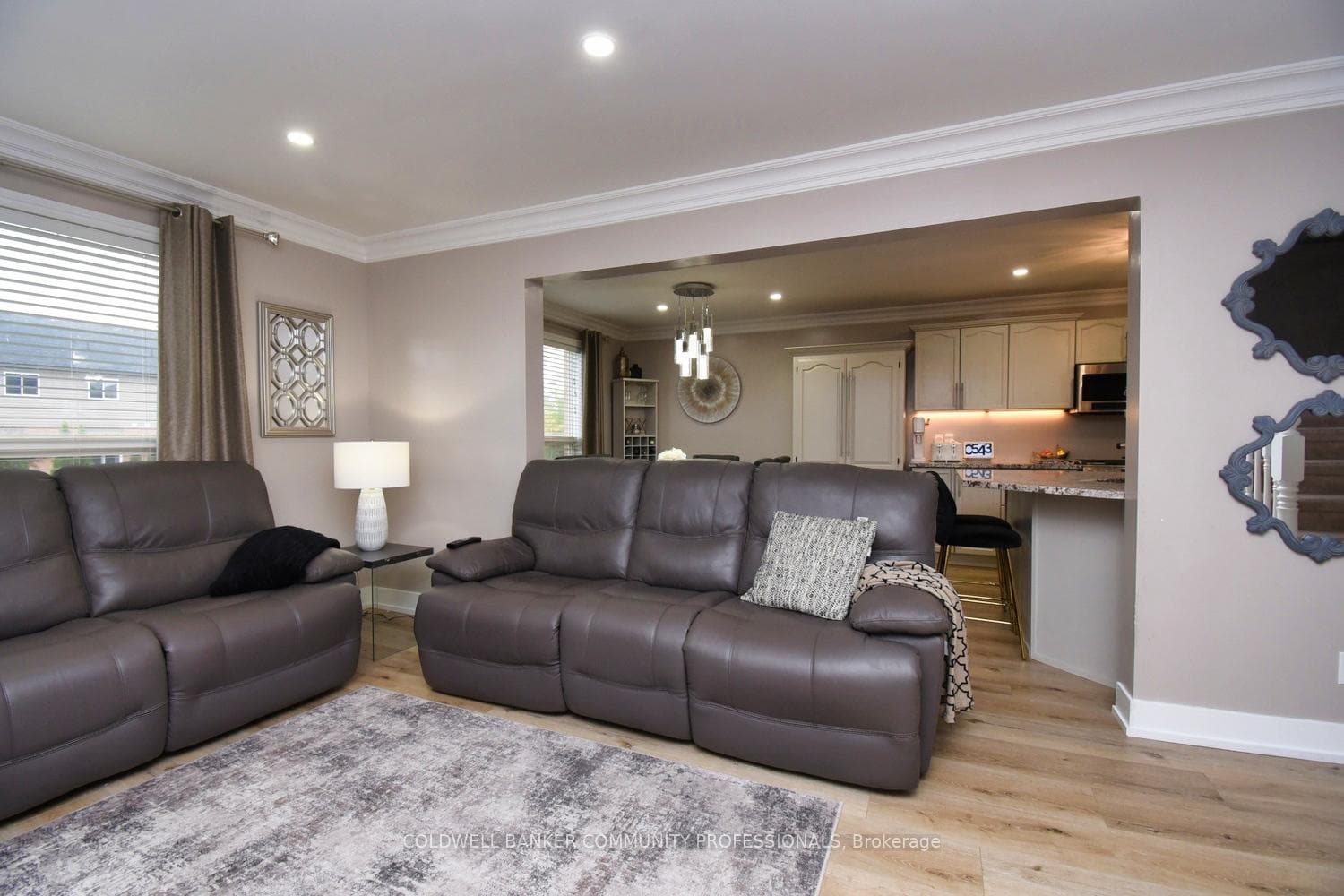 159 Thames Way photo 14