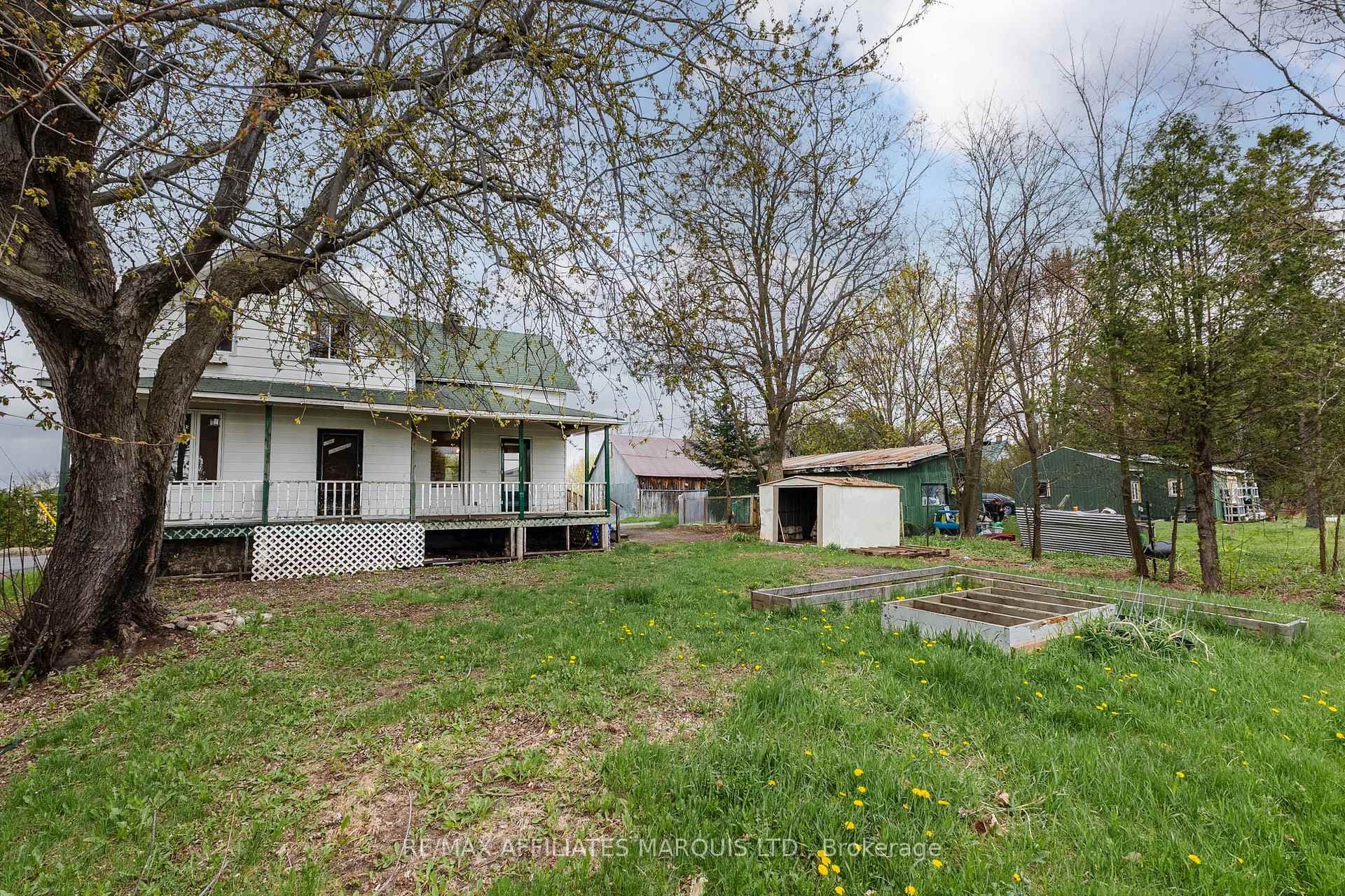 21910 Seguin Mill Street photo 2