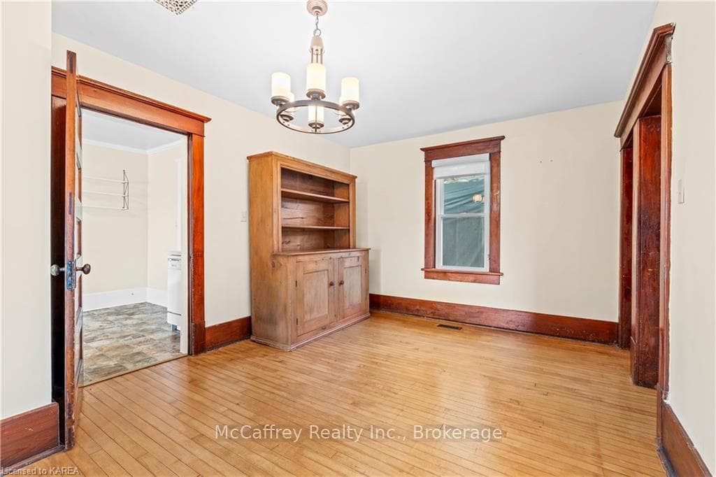 42 RICHARD Street photo 11