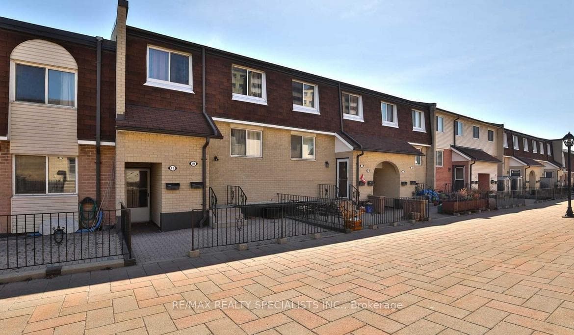 2170 Bromsgrove Road Unit 19 photo 1