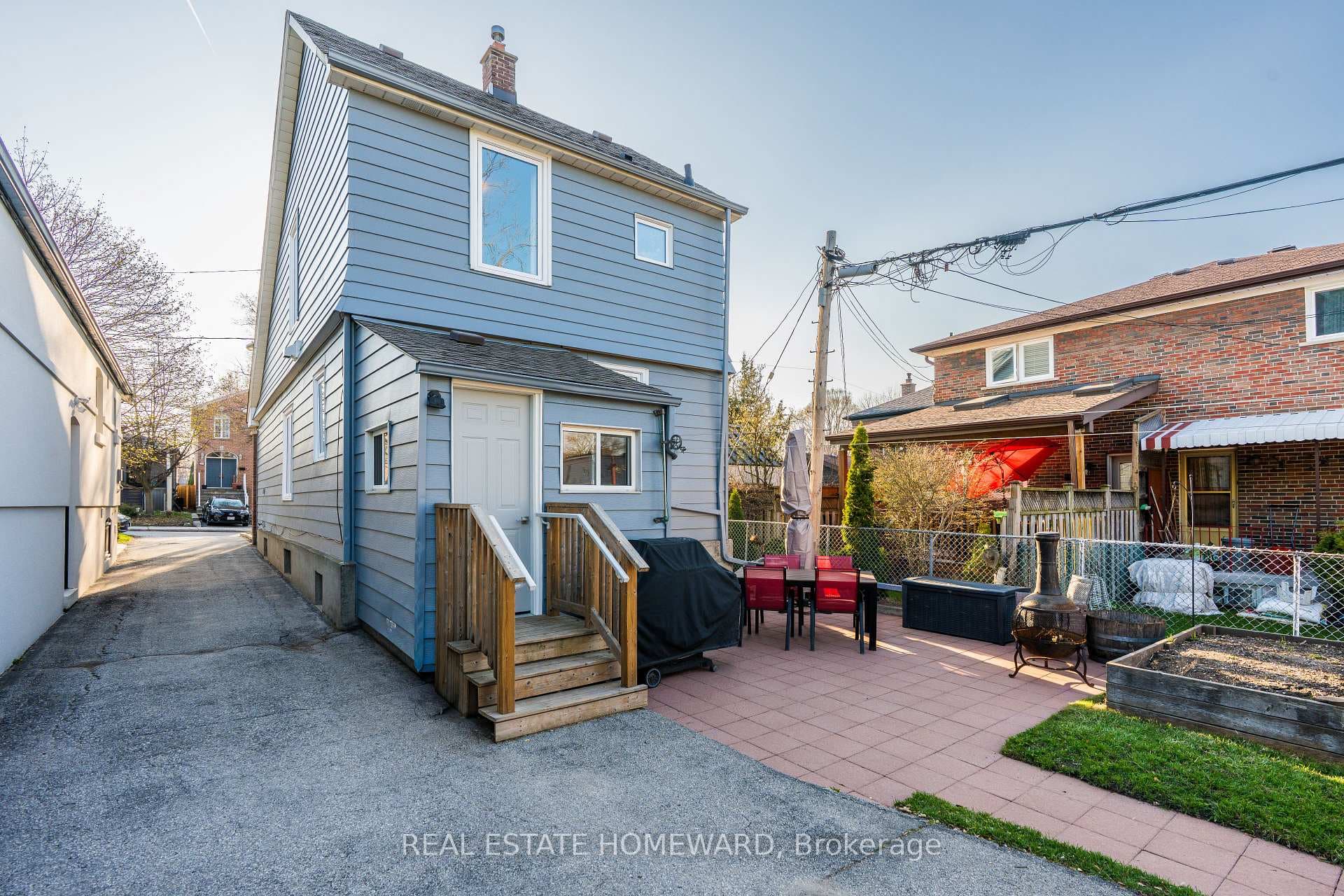 259 Woodmount Avenue photo 31