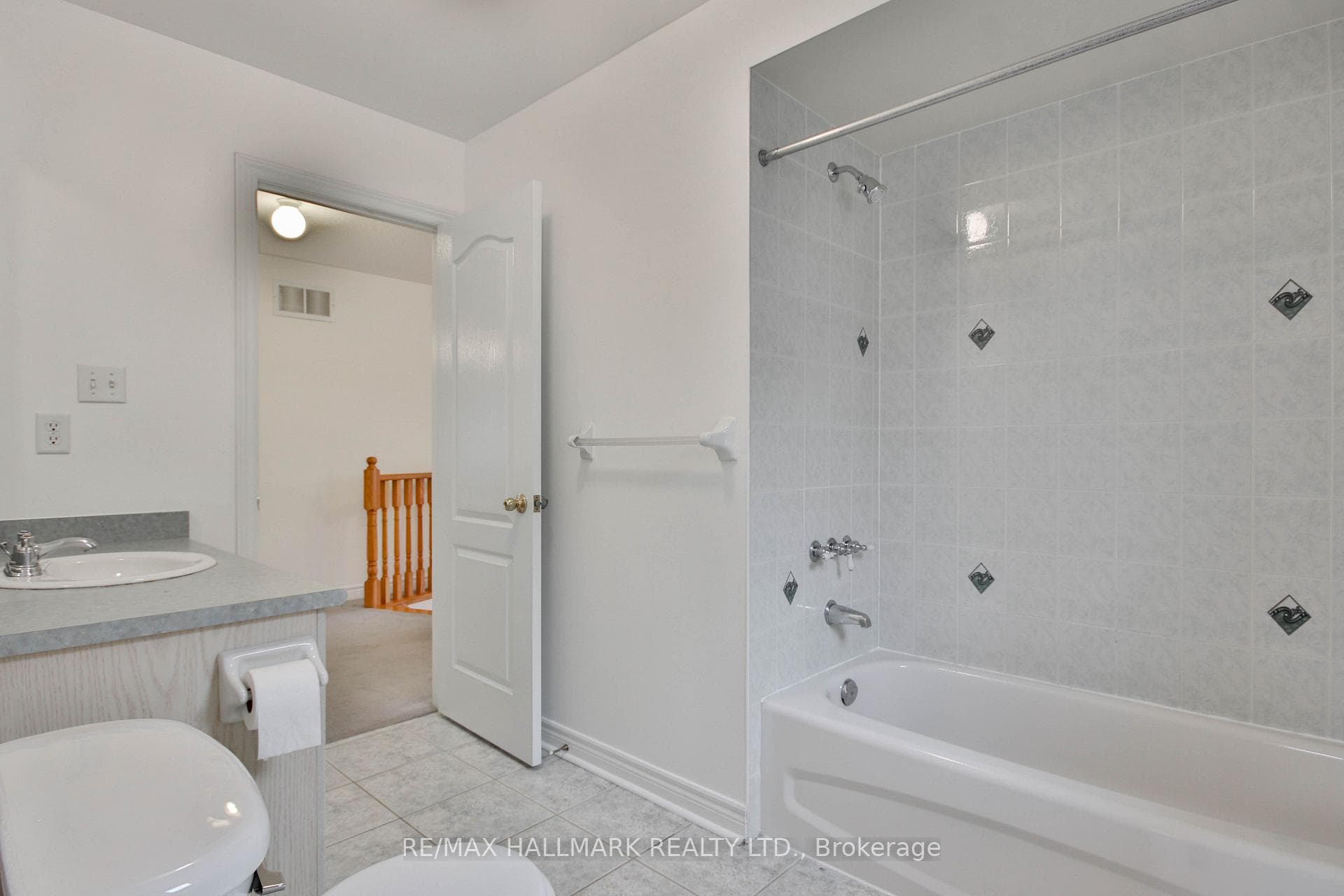 15 Briarglen Road photo 37