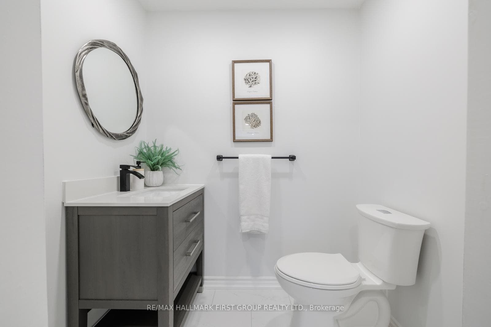 74 Bagot Street photo 25