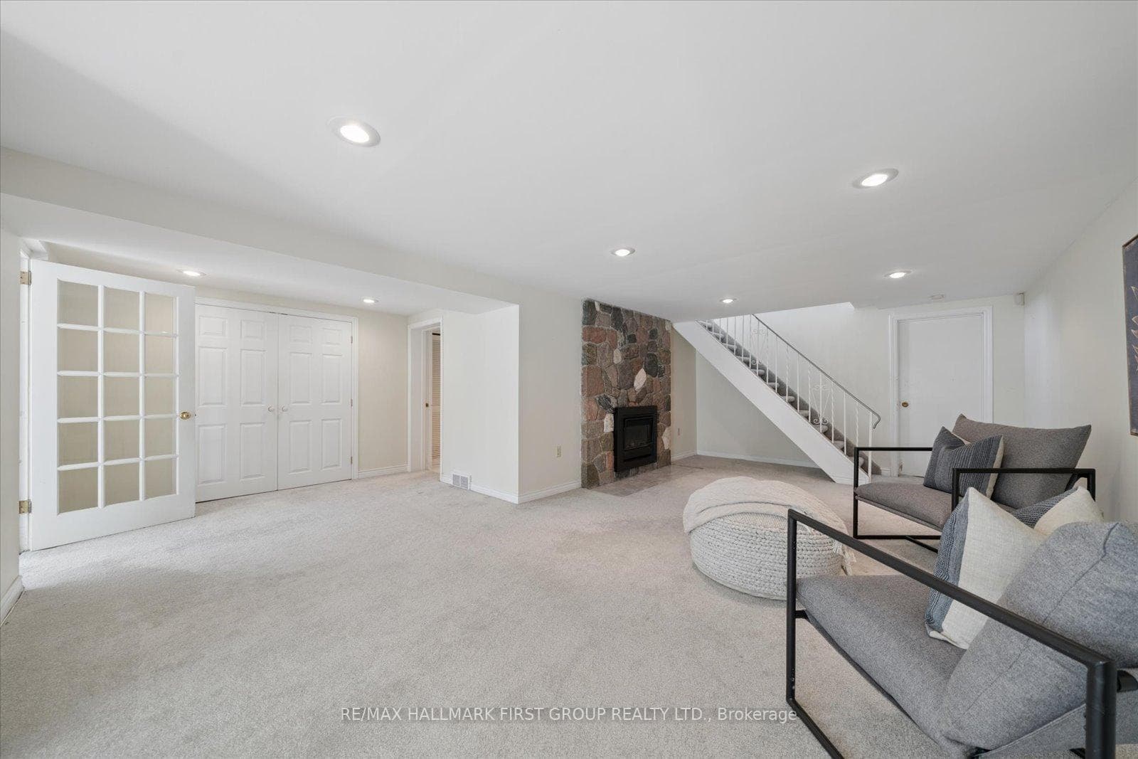 525 Myrtle Road photo 32
