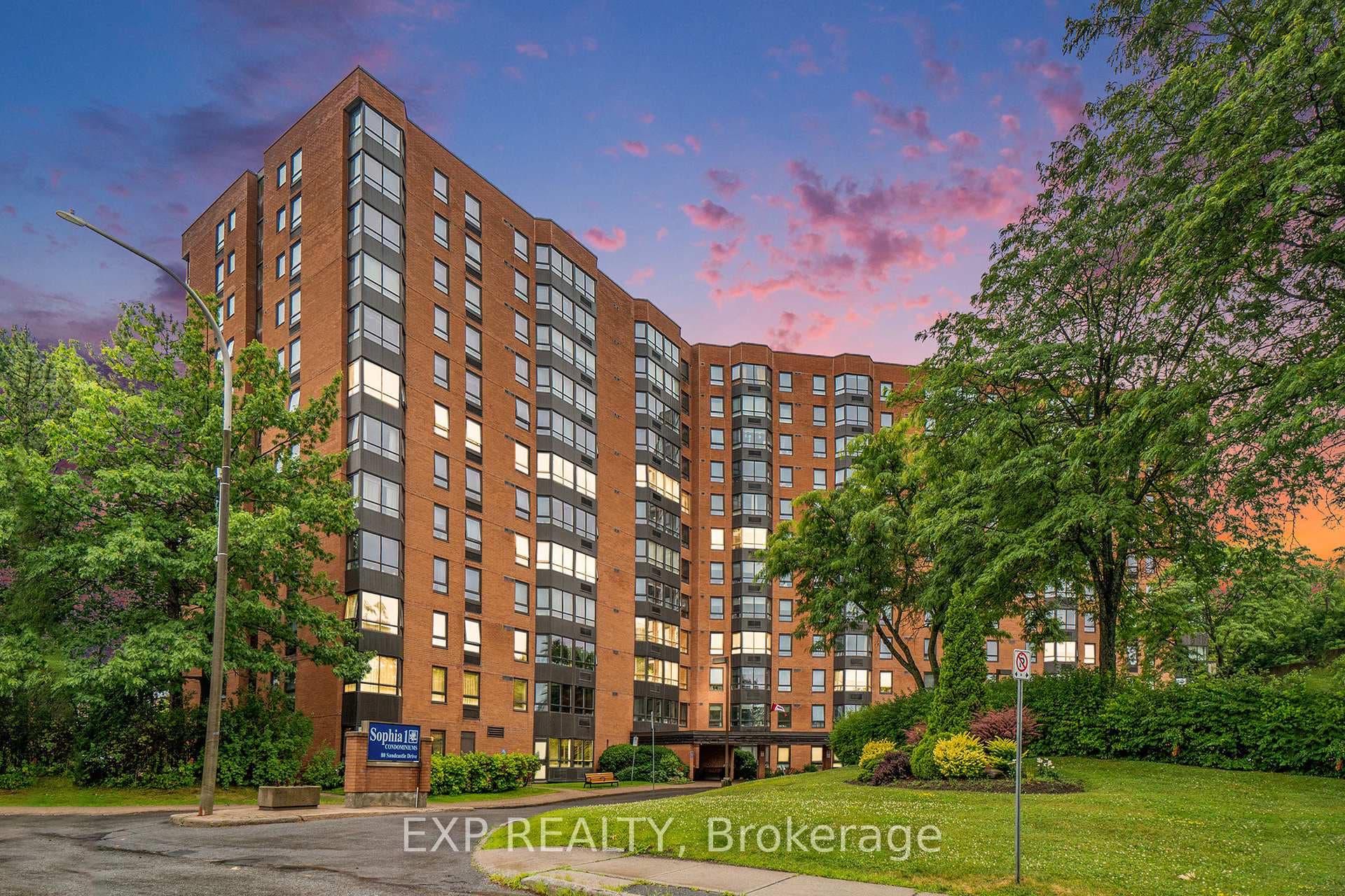 80 Sandcastle Drive Unit 404 photo 26