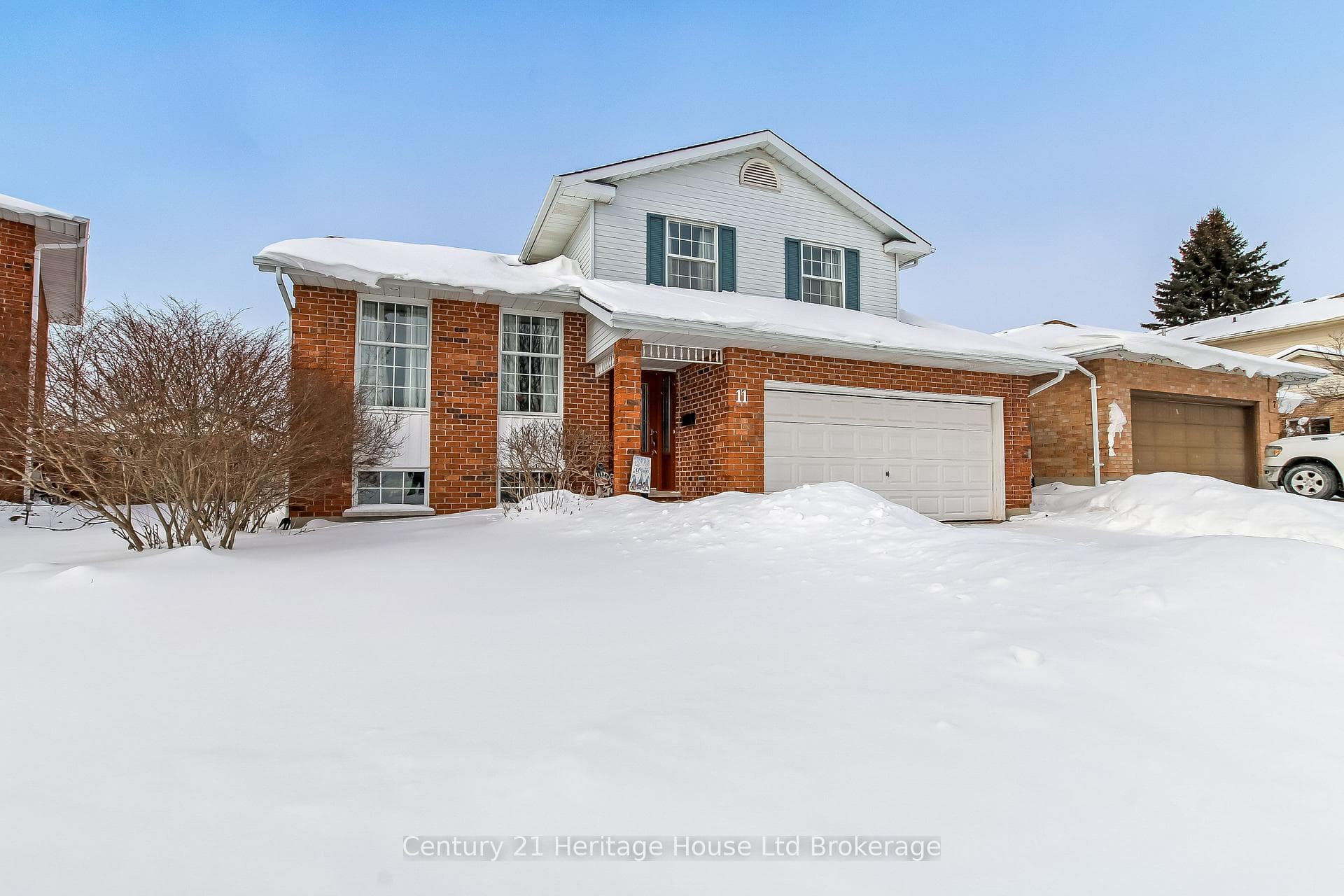 11 John Davies Drive photo 2