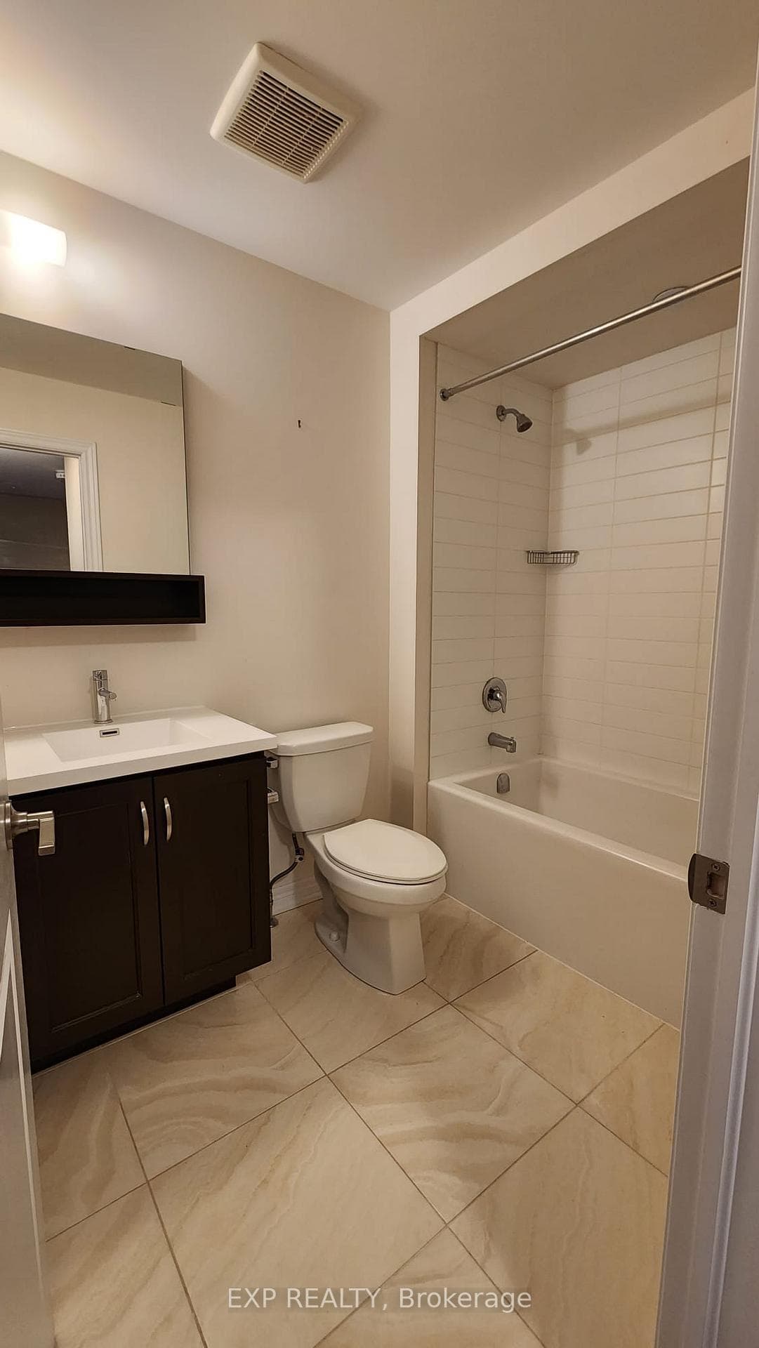 300 Hunter Road photo 14