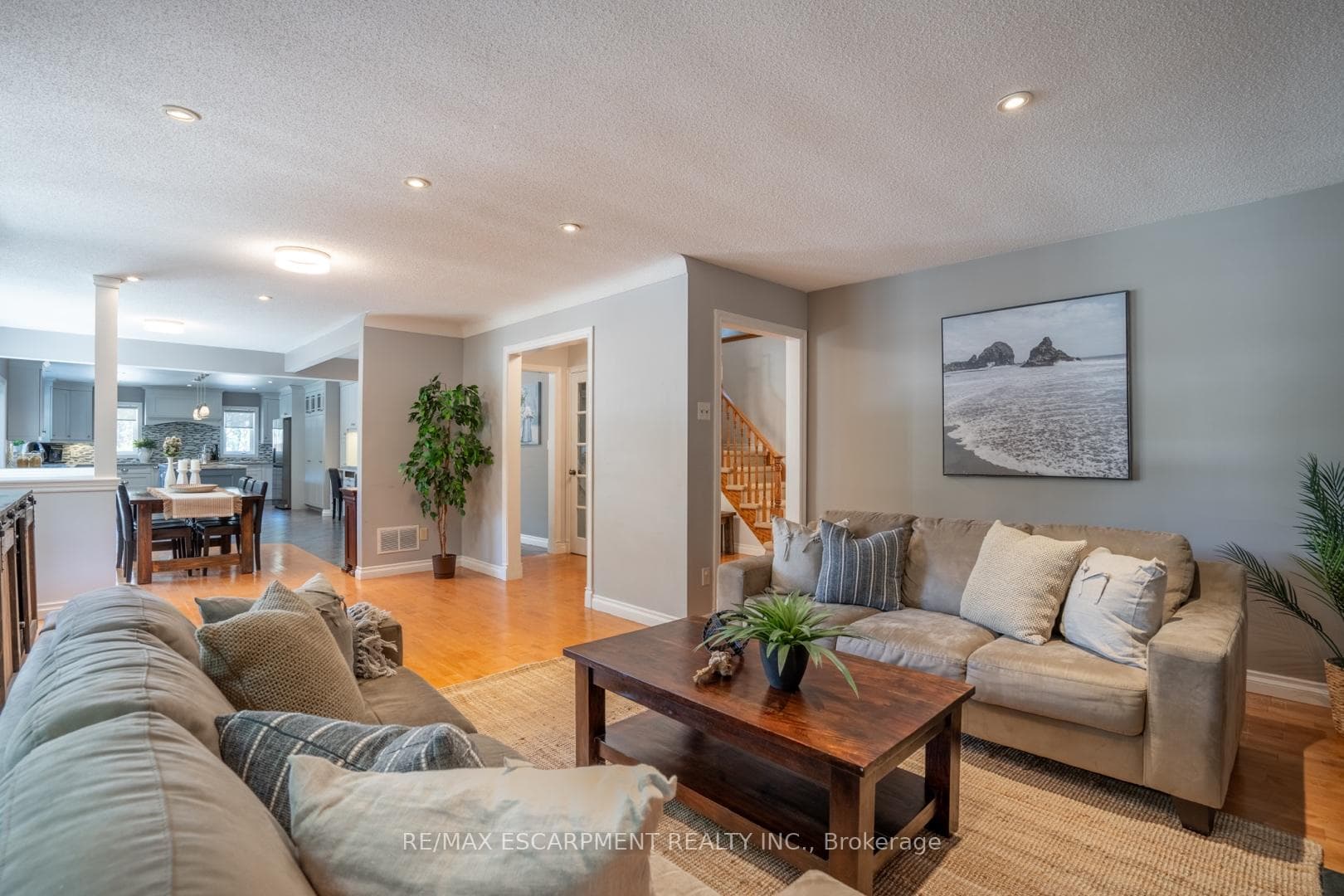 21 John Martin Crescent photo 13
