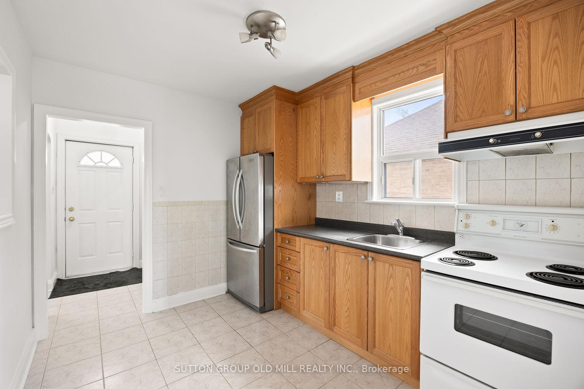 51 Ringley Avenue photo 12