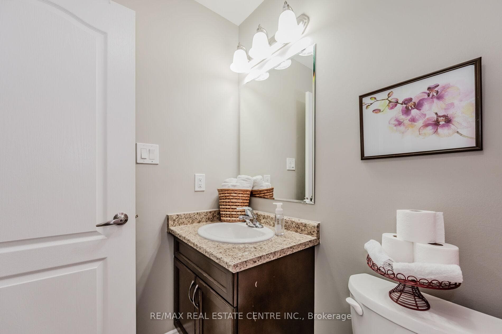 92 Bannister Crescent photo 24