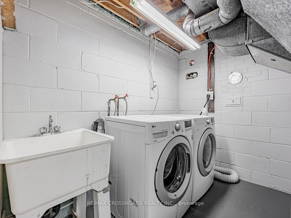 22 Araman Drive photo 31