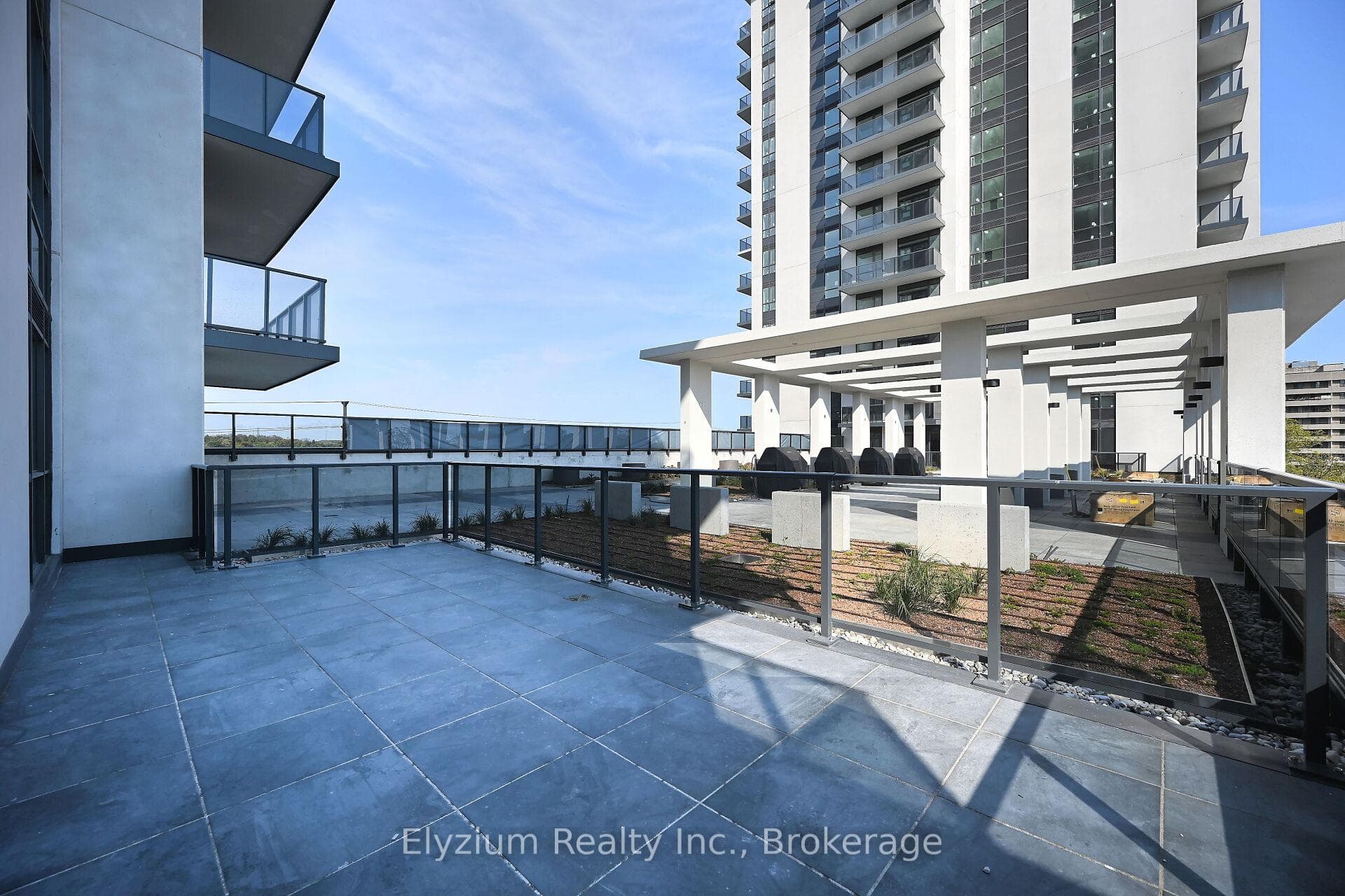204 Burnhamthorpe Road Unit 1503 photo 21