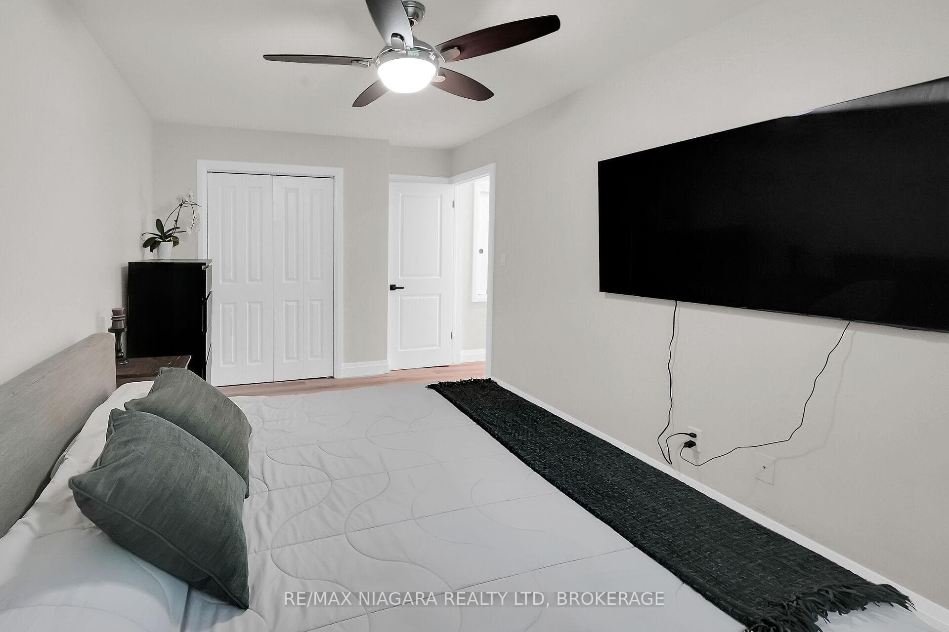 77 Alexandra Boulevard photo 19