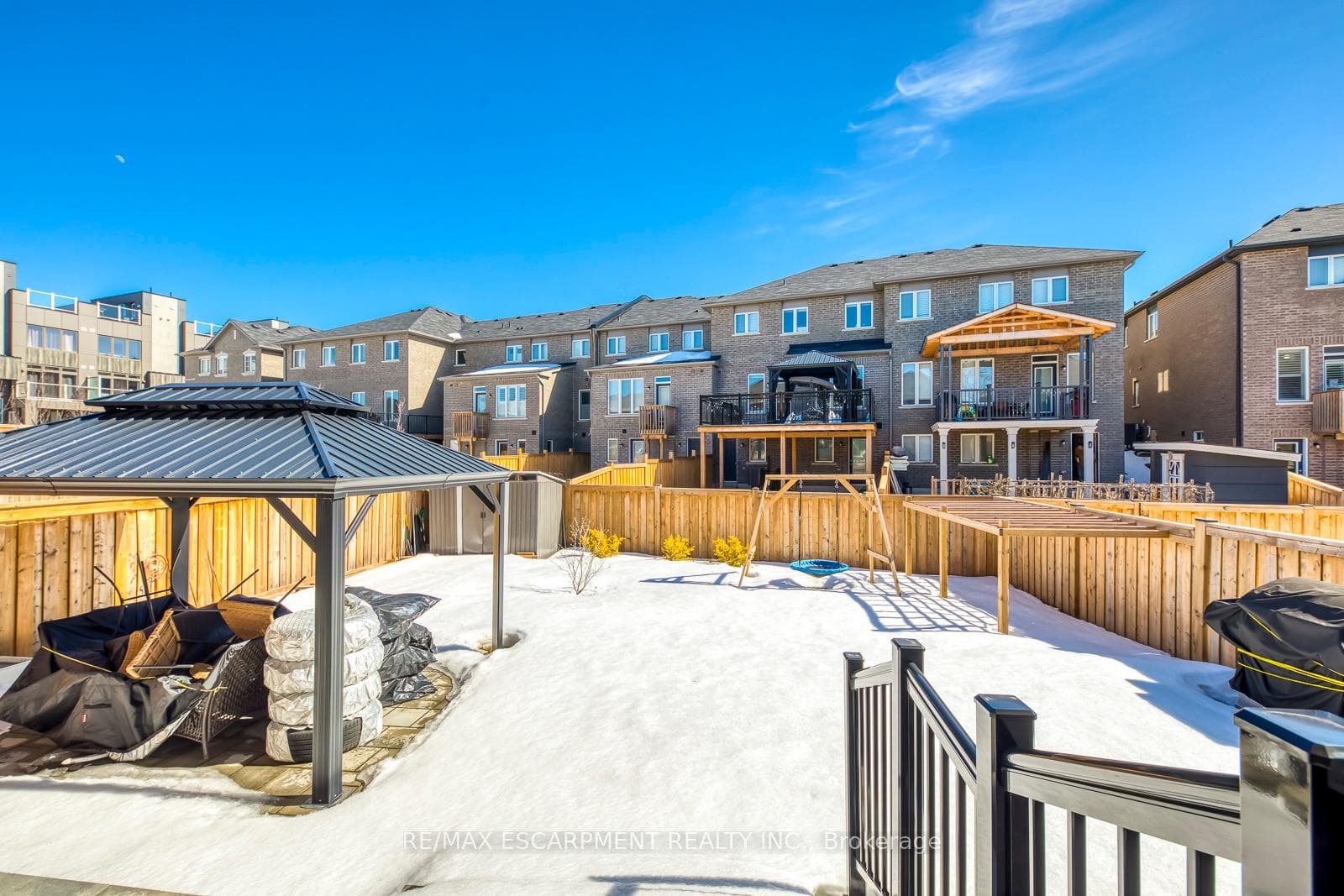 258 Humphrey Street photo 46