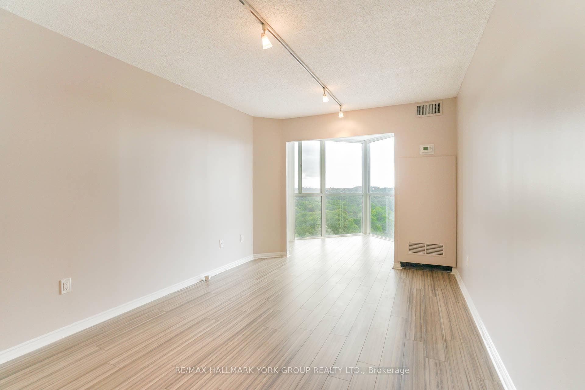 7 Concorde Place Unit 1202 photo 10