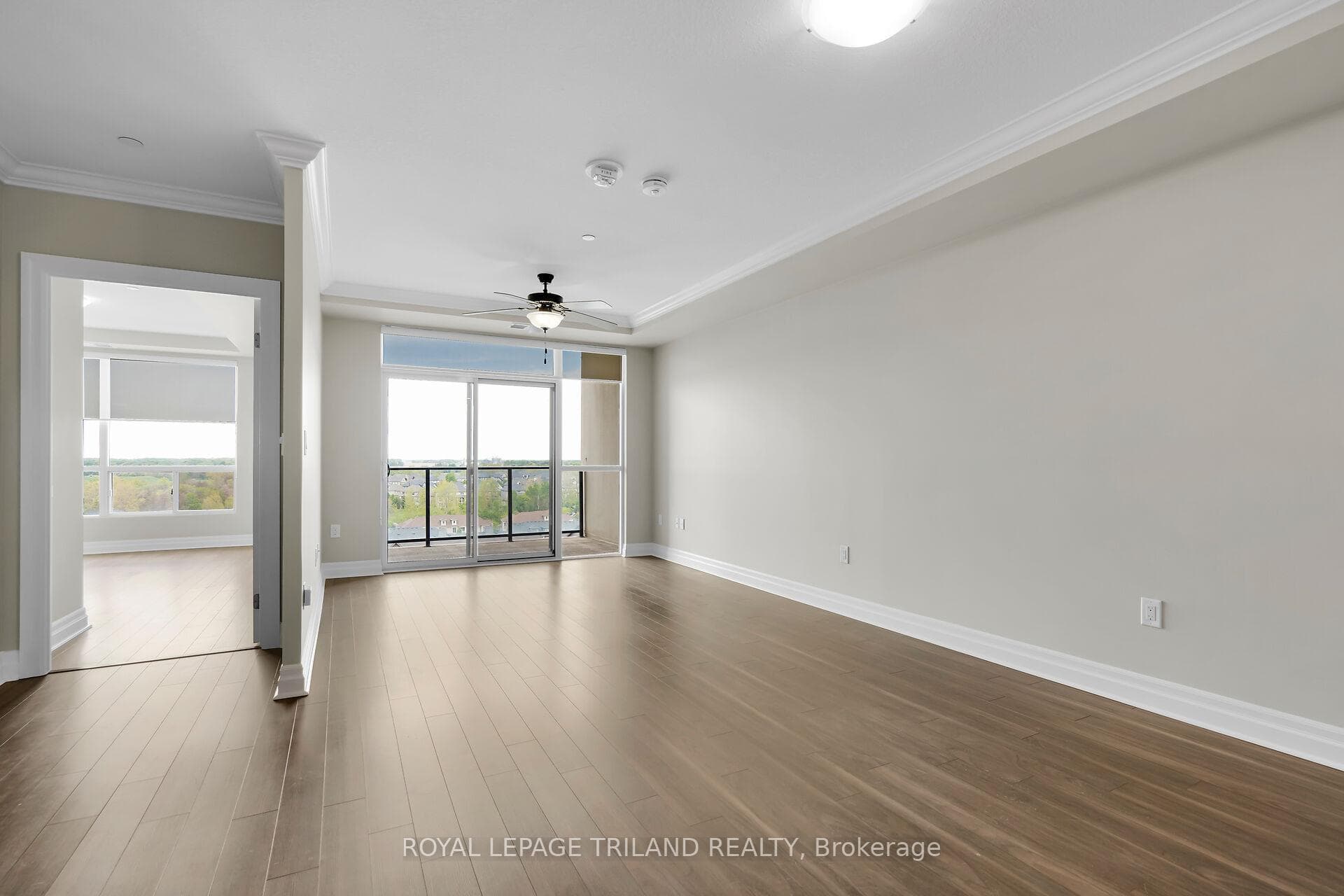 260 Villagewalk Boulevard Unit 801 photo 11