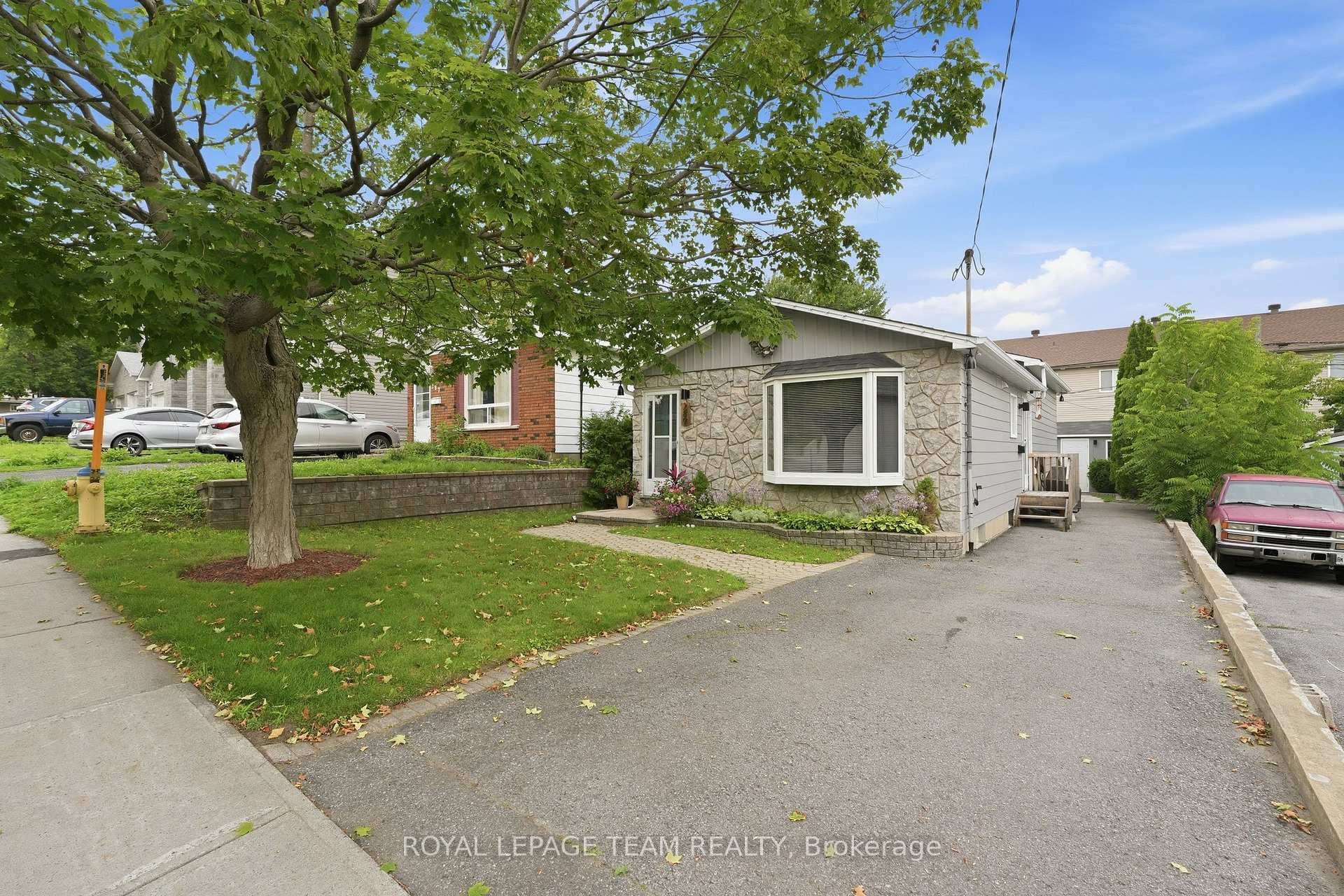 289 Montfort Street photo 4
