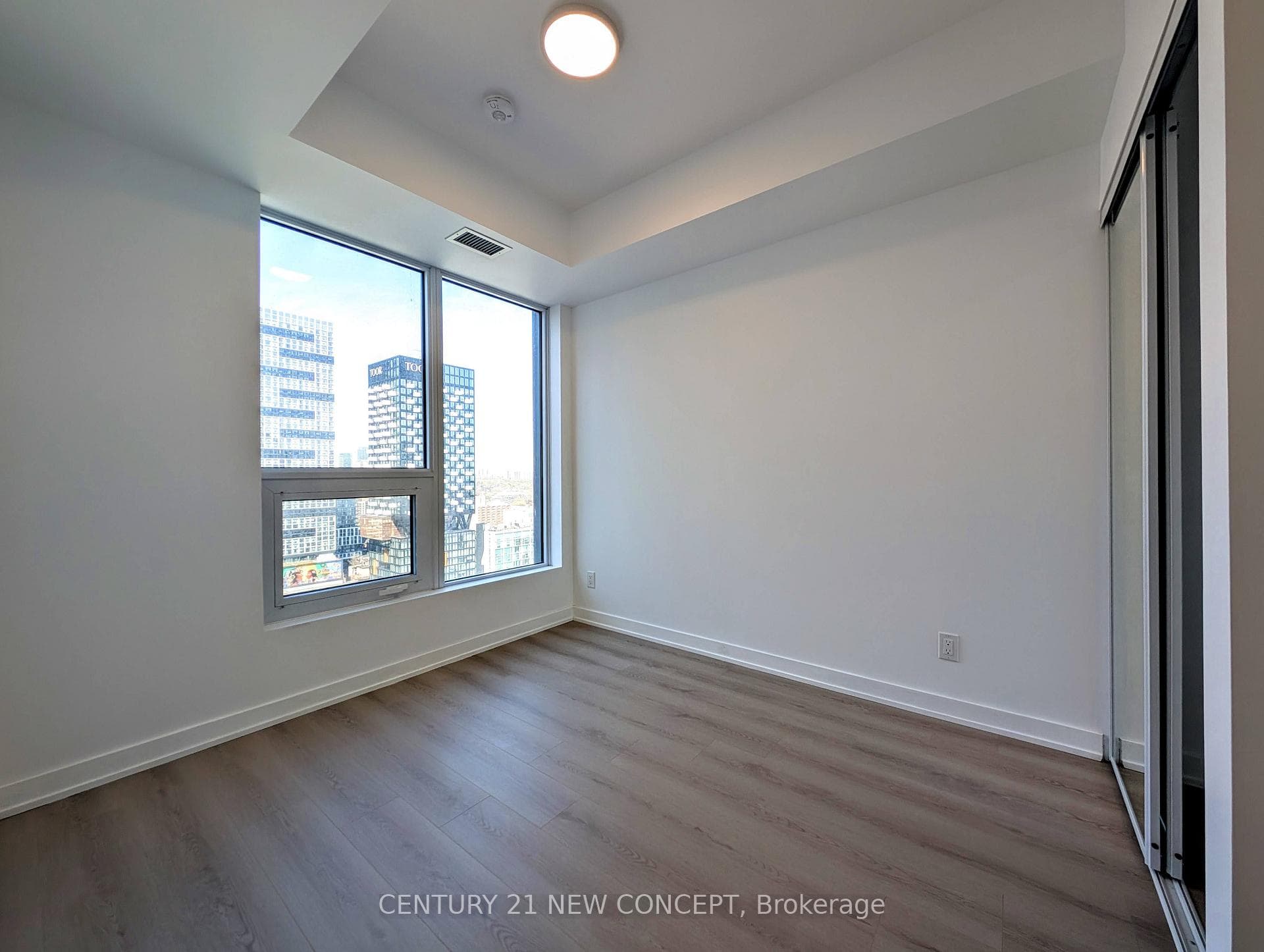 100 Queen Street Unit 2715 photo 2
