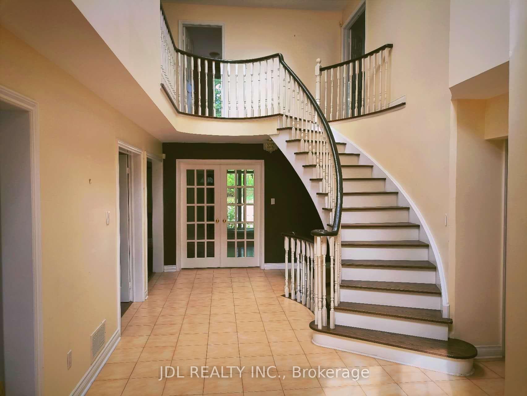 20 Wilfred Court photo 3