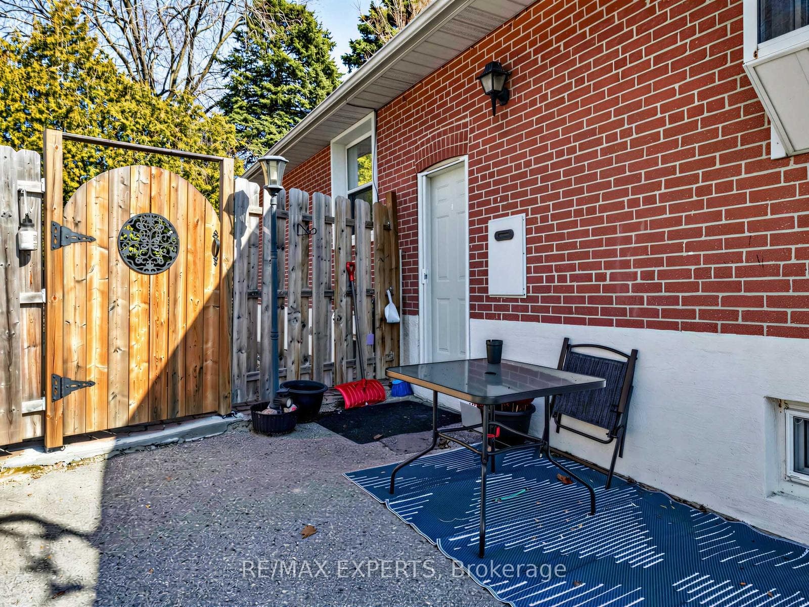 126 Longford Drive photo 30
