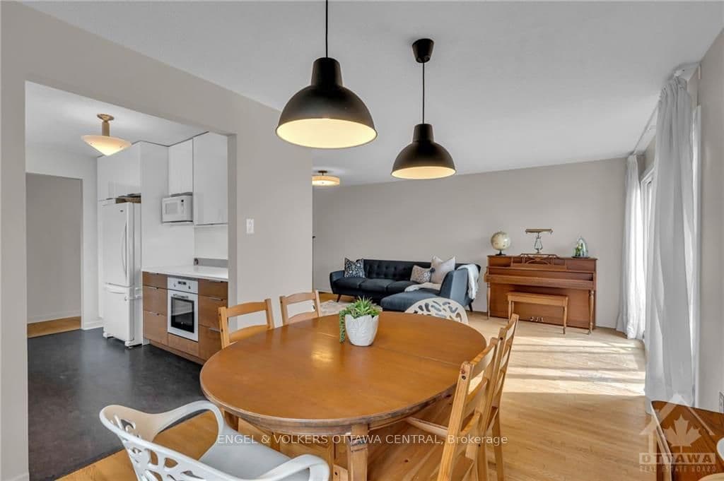 27 MULVAGH Avenue photo 7