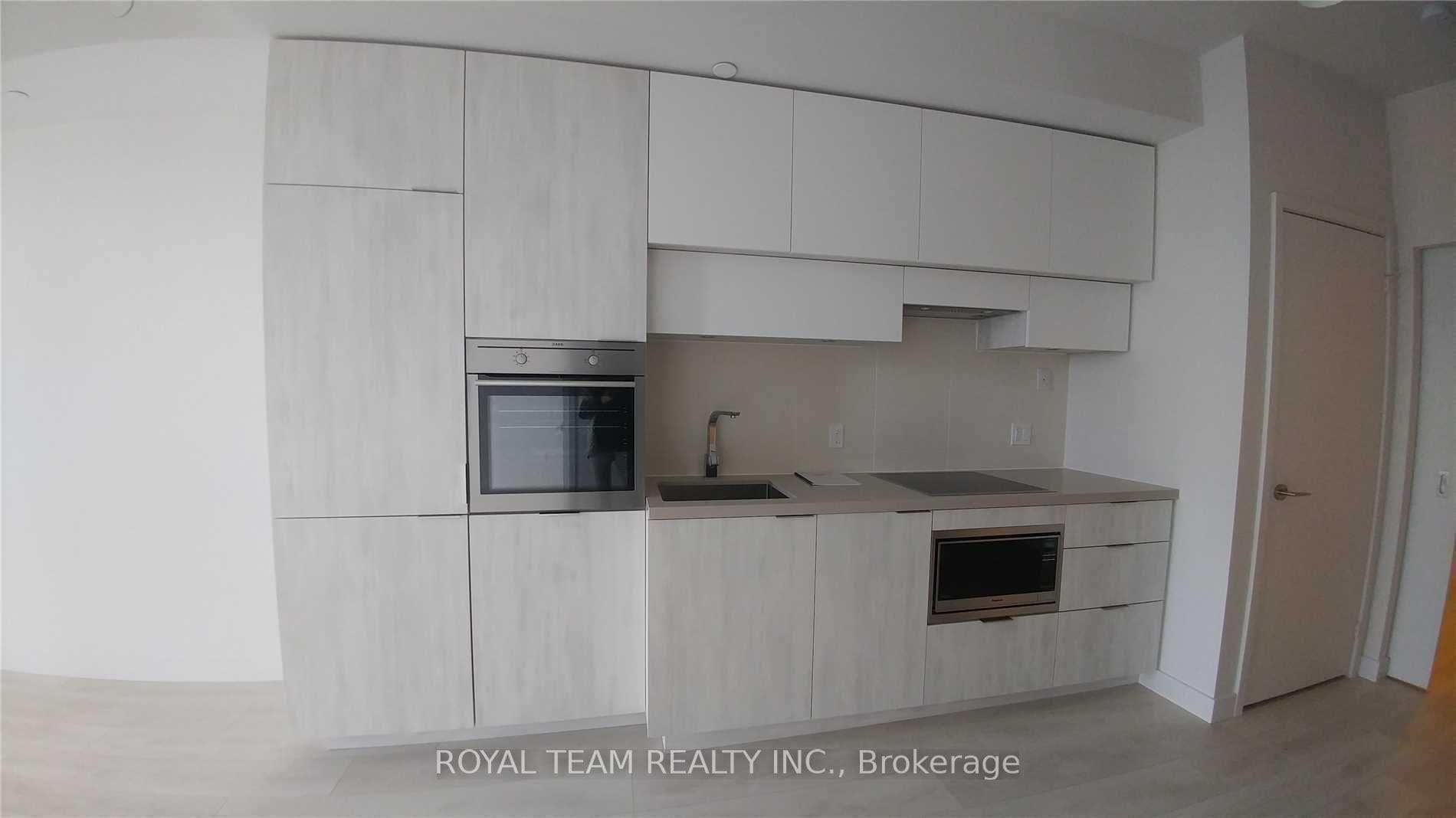 8 Eglinton Avenue Unit 4412 photo 6