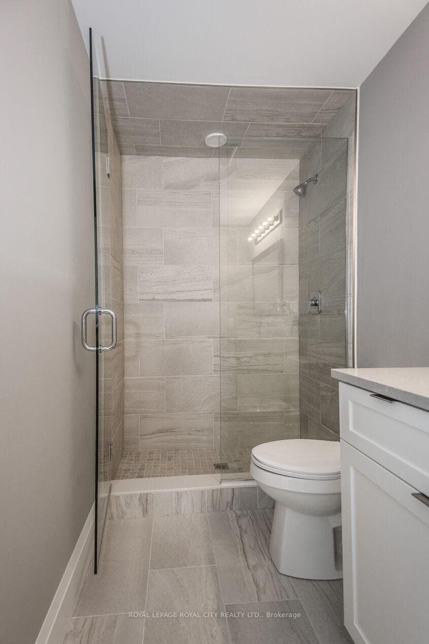 73 Arthur Street Unit 411 photo 27
