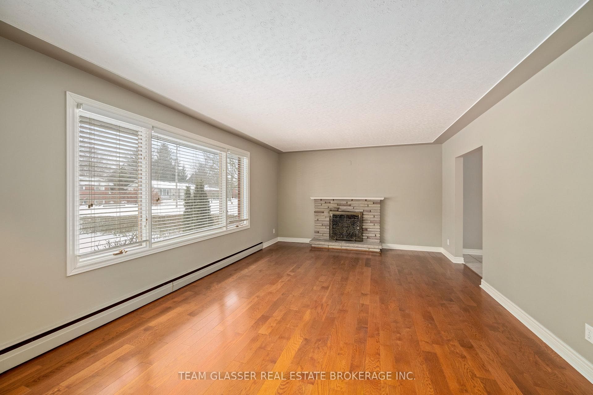78 Dennis Avenue photo 6