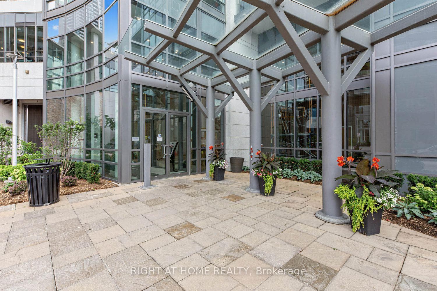 2240 Lake Shore Boulevard Unit 3104 photo 43